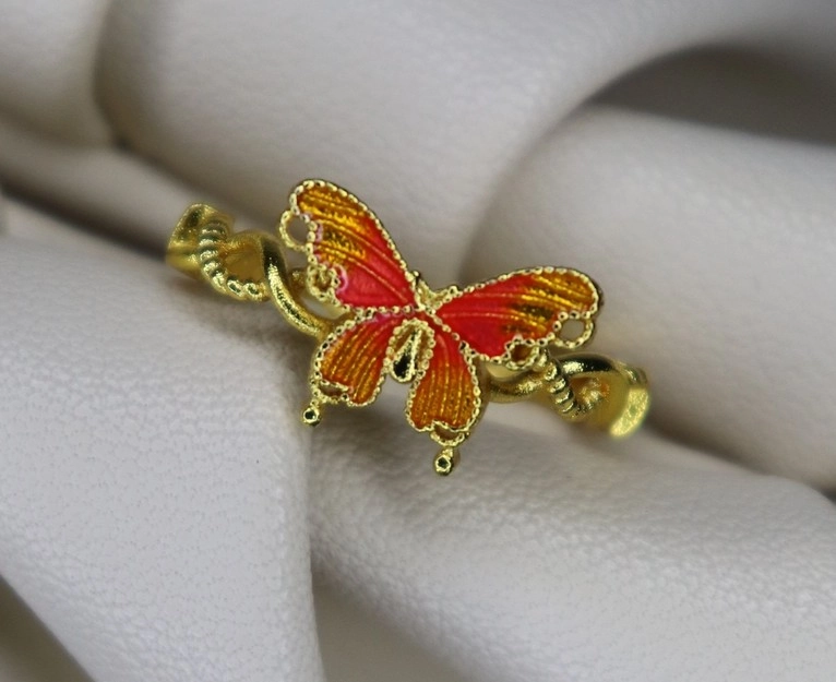 Alev Kanat – Altın Kaplama Kırmızı Turuncu Kelebek Yüzük