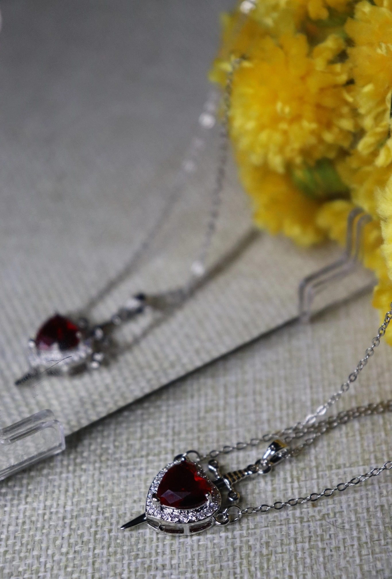 Kalp ve Kılıç Çift Kolye