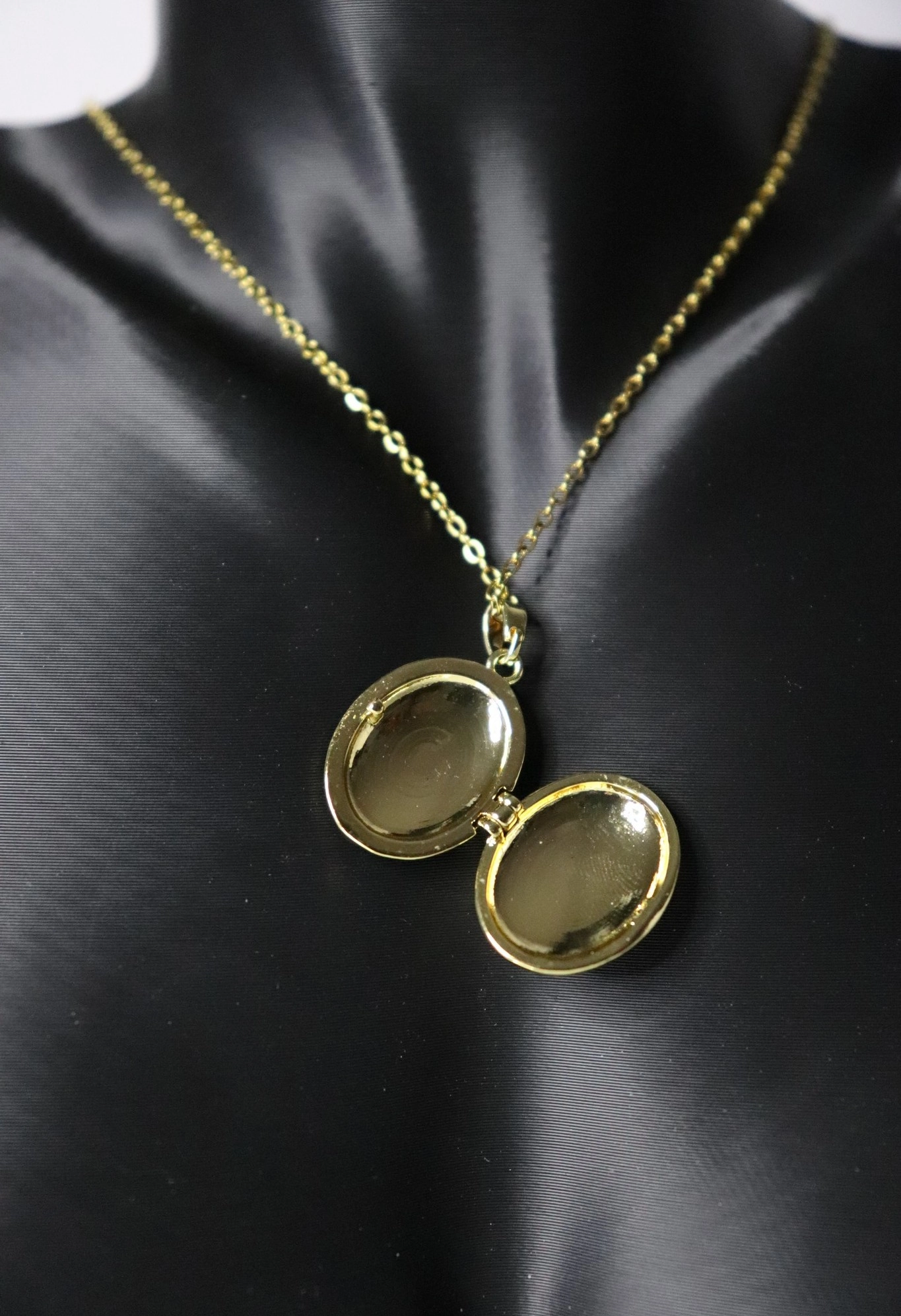 Mavi, Çiçekli Açılabilir Resimlikli Madalyon Çelik Kolye