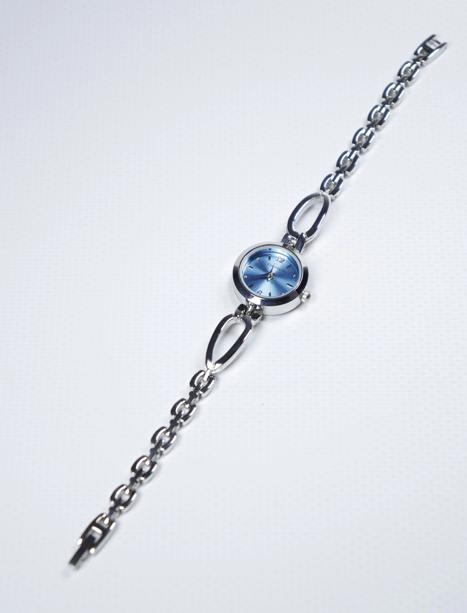 Azure Elegance Kadın Çelik Saat – Mavi Kadran & Şık Tasarım