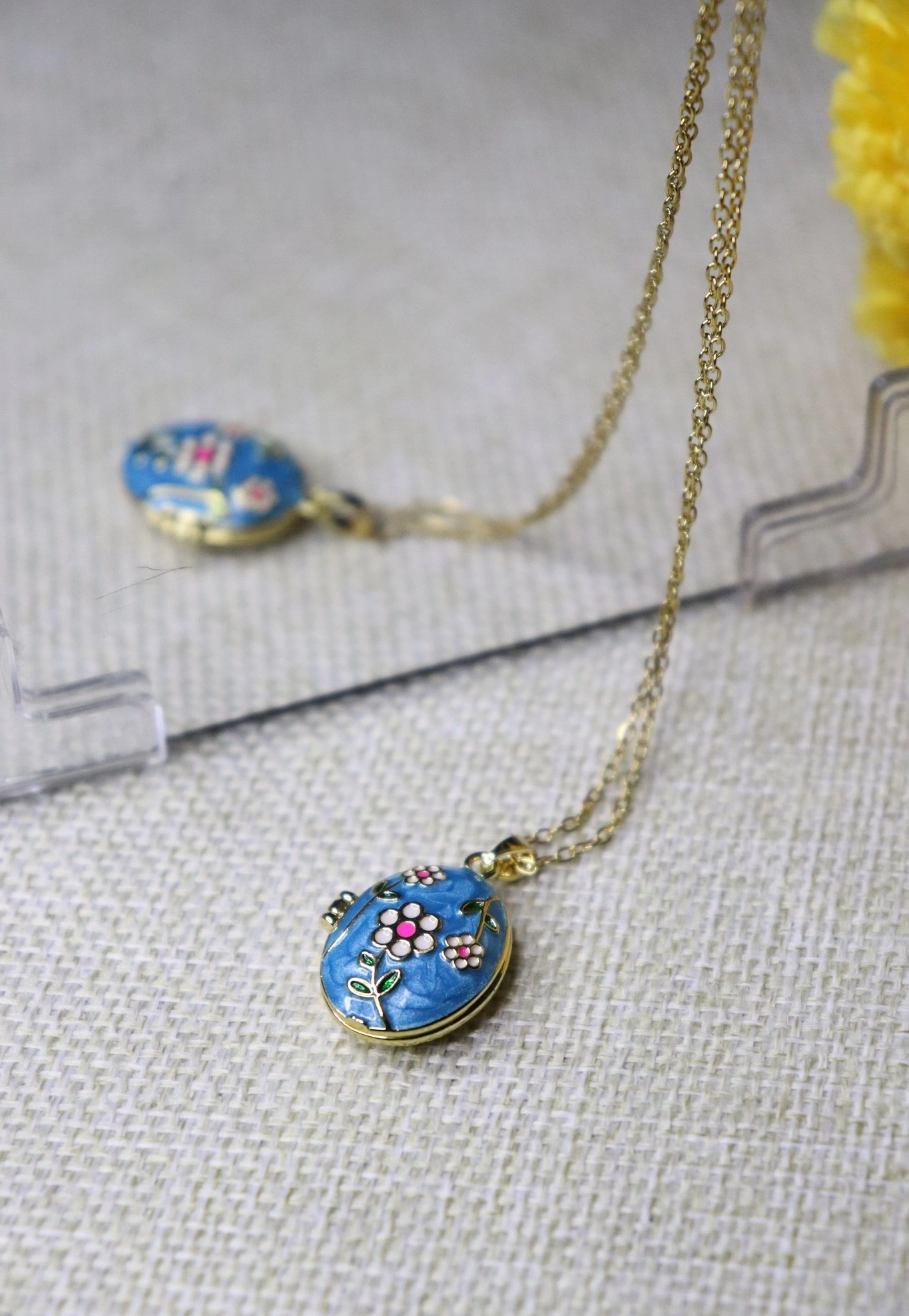 Mavi, Çiçekli Açılabilir Resimlikli Madalyon Çelik Kolye