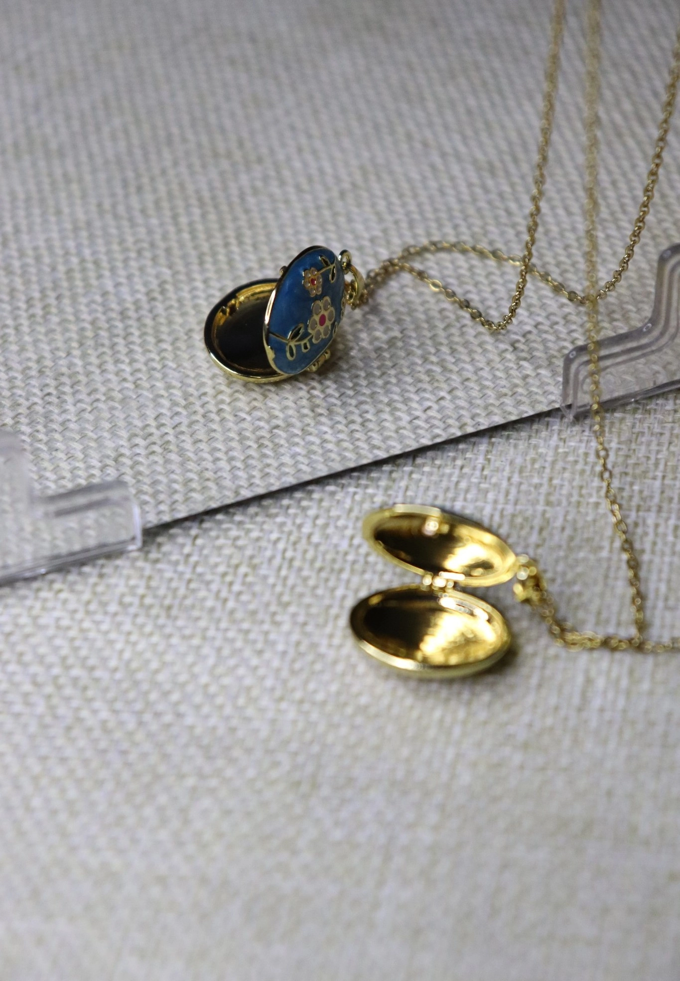 Mavi, Çiçekli Açılabilir Resimlikli Madalyon Çelik Kolye