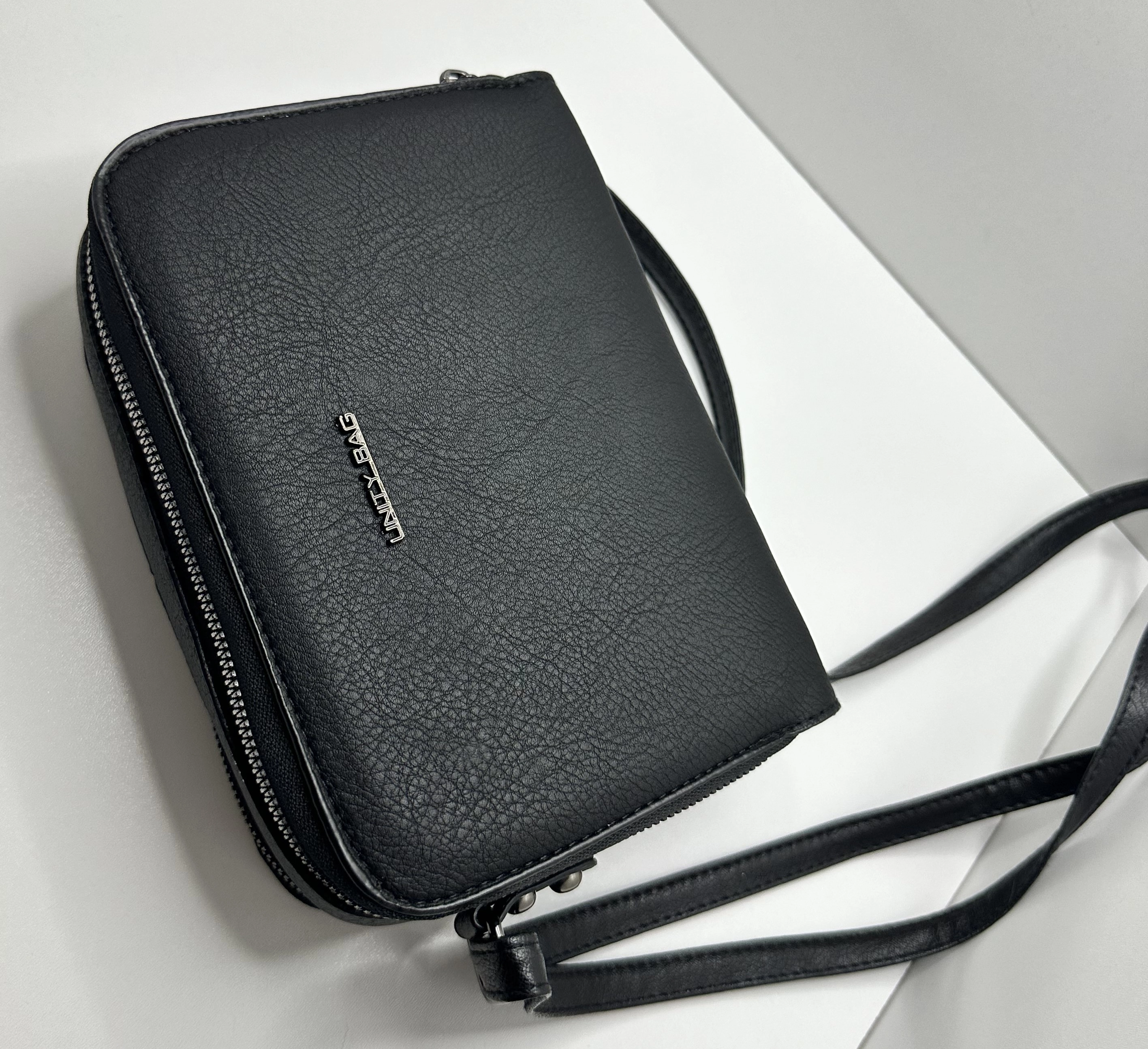 Kadın Çapraz & Omuz Çantası | Çift Fermuarlı Dokulu Model – Hecge