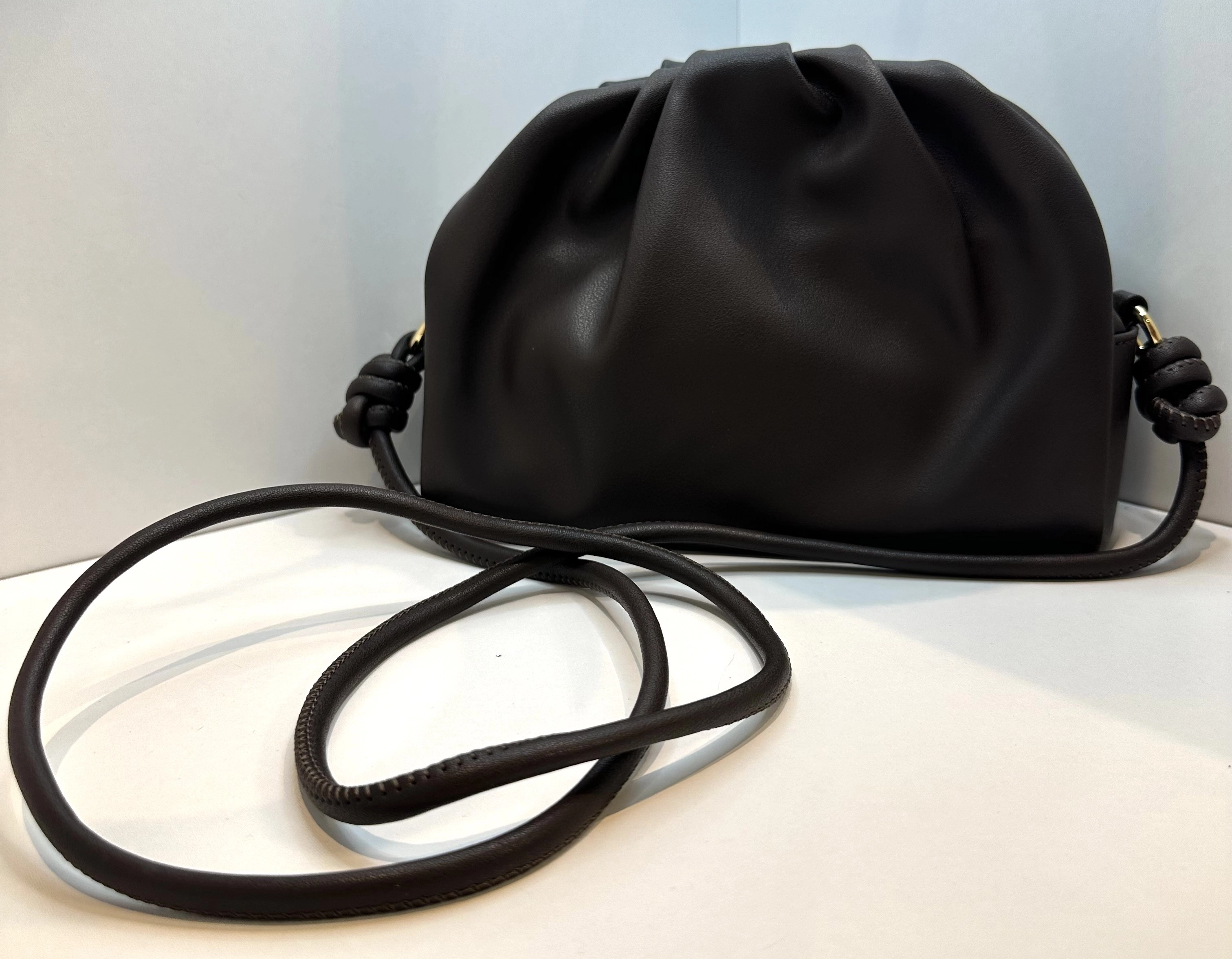 Kadın Suni Deri Büzgü Detaylı Mini Çapraz Askılı Çanta