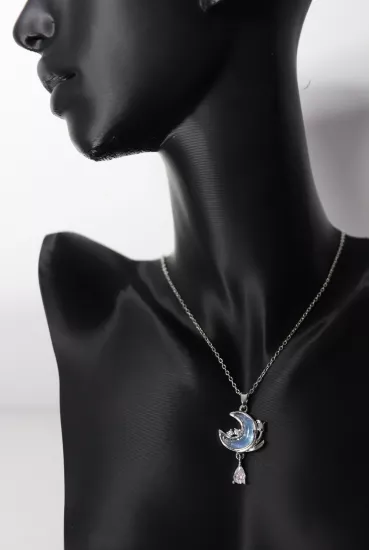 Ay Kelebek Model Sedefli Saydam Zirkon Taşlı Çelik Kolye