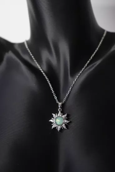 Silver Zincir Opal Taşlı Güneş Çelik Kolye