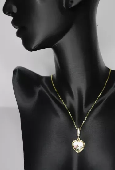 Portre Çiçek Desenli İncili Kolye