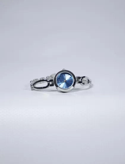 Azure Elegance Kadın Kol Saati | Modern Zarafet