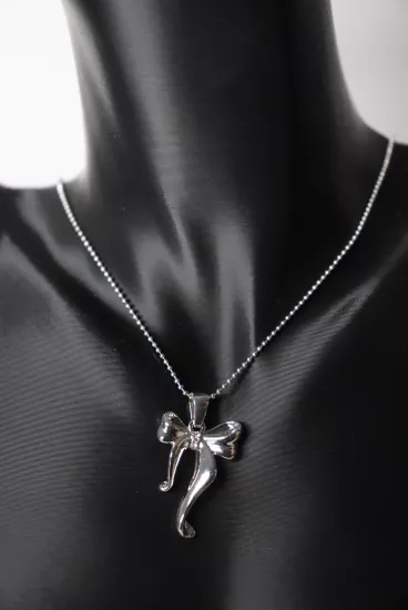 Gümüş Renk Fiyonk Kolye