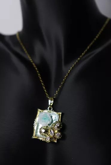 Gold Zincir Zirkon Taşlı Gül Tablo Tasarım Çelik Kolye