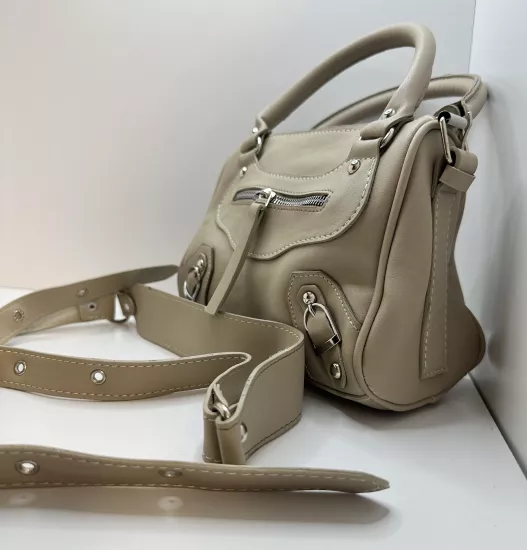 Deri Görünümlü Kadın El ve Omuz Çantası