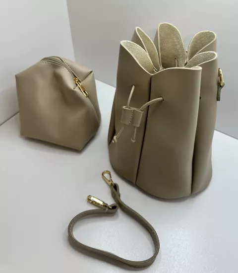 Büzgülü Suni Deri Omuz Çantas