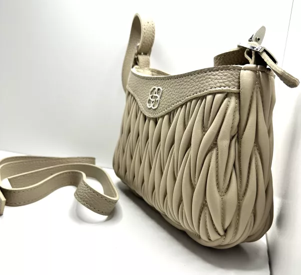 Kadın Suni Deri Omuz ve Çapraz Çanta | Şık Büzgü Dokulu Model – Hecge